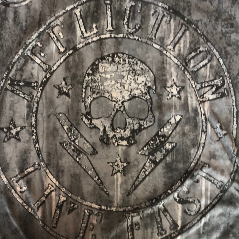 Affliction t